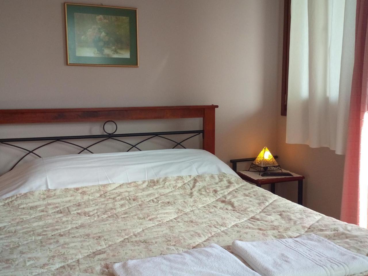 Guesthouse Kalosorisma ซาการาดา ภายนอก รูปภาพ
